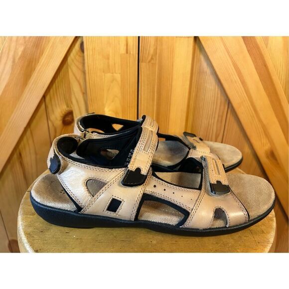 Naturalizer leather sandal size 9.5M Tan - Picture 3 of 9